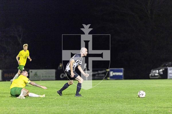 Picture by Sophie Rabey.  30-09-25.  Football action at Blanche Pierre Lane - Vale Rec vs Saints.