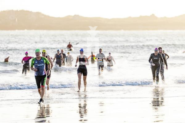 Picture by Sophie Rabey.  05-10-25.  Super-Sprint Try A Tri to celebrate the 10th Anniversary - Pembroke Bay.