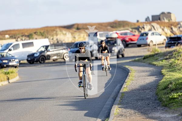 Picture by Sophie Rabey.  05-10-25.  Super-Sprint Try A Tri to celebrate the 10th Anniversary - Pembroke Bay.