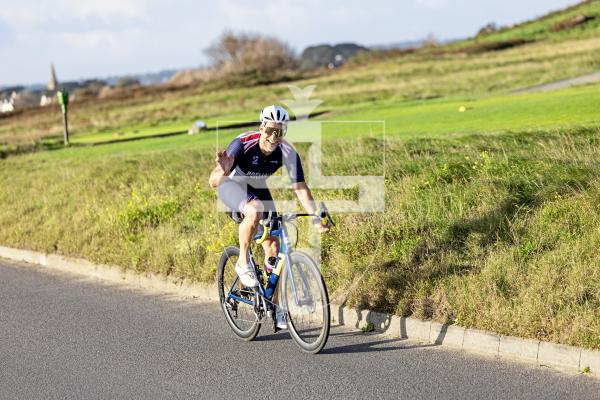 Picture by Sophie Rabey.  05-10-25.  Super-Sprint Try A Tri to celebrate the 10th Anniversary - Pembroke Bay.