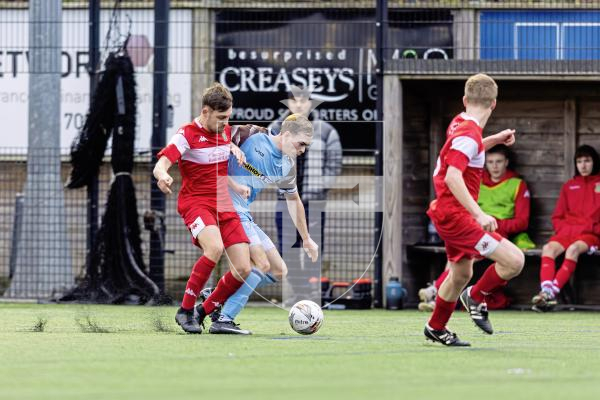Picture by Peter Frankland. 20-12-25 Football at KGV - North v Sylvans Reserves. FA Cup game.