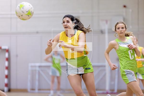 Picture by Peter Frankland. 20-01-26 Netball at Les Varendes - Lightning Strike v Lightning Storm.