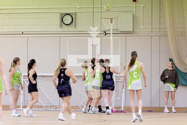 Picture by Peter Frankland. 20-01-26 Netball at Les Varendes - Lightning Flash v Blaze.