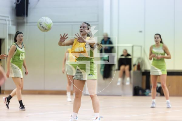Picture by Peter Frankland. 10-03-26 Netball at Les Varendes. Lightning Strike v Lightning Flash.