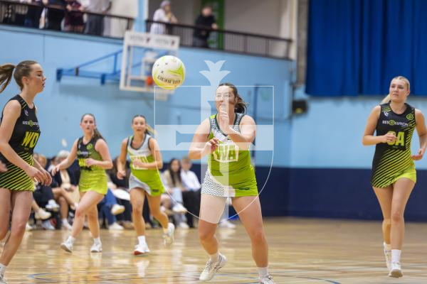 Picture By Peter Frankland. 02-05-26 Netball at Beau Sejour - Rezzers Green v Lightning Strike.