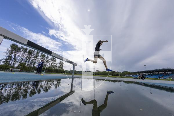 Picture By Peter Frankland. 02-05-26 Athletics - Track and Field at Footes Lane.