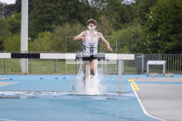 Picture By Peter Frankland. 02-05-26 Athletics - Track and Field at Footes Lane.