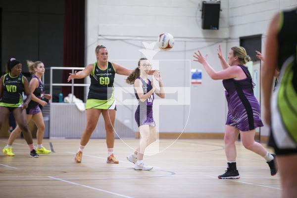 Picture by Peter Frankland. 18-09-24 Netball at Les Varendes. Rezzers Black v SNC Pula. HHYY